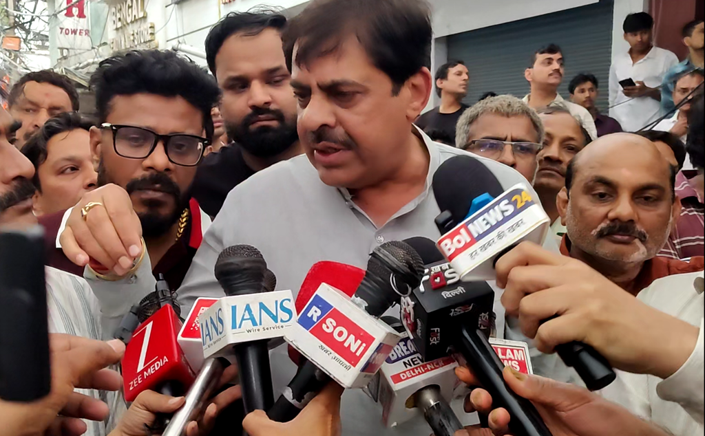 Palam Fire Tragedy: Clash Erupts Between BJP MLA Kuldeep Solanki and AAP Leader Saurabh Bharadwaj